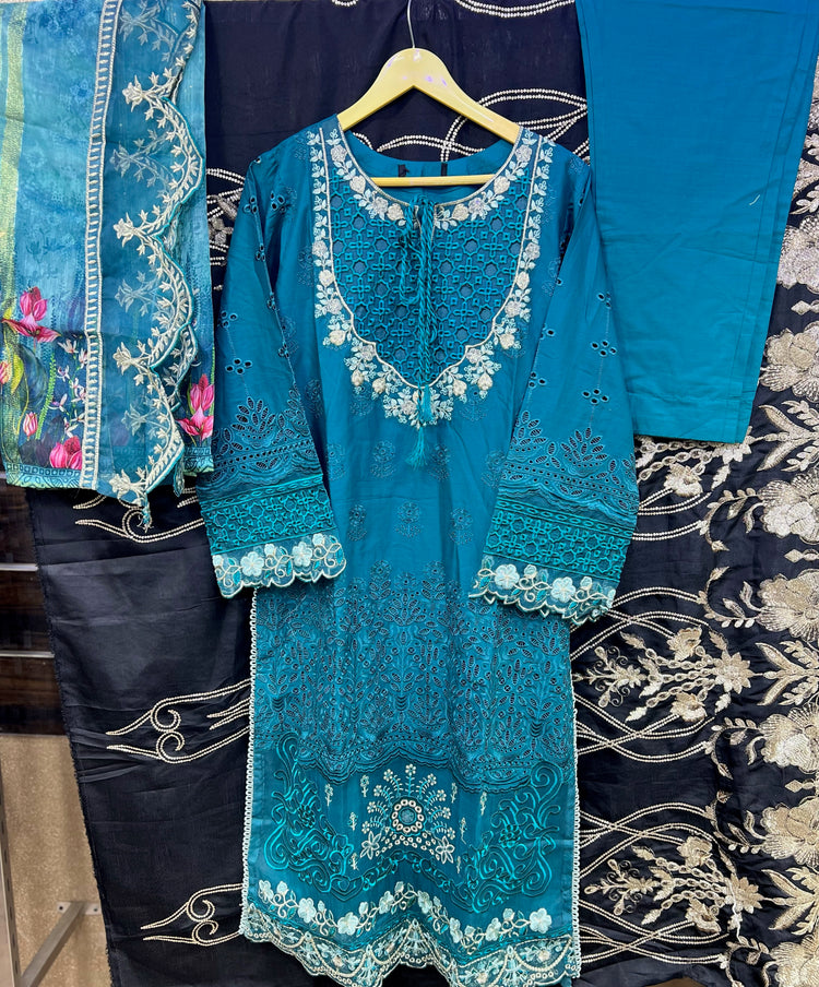 ZOYA AHMAD MAIRA - TURQUOISE