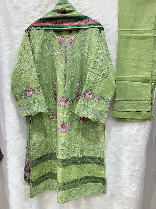 MUNIRA LUXURY CHIKANKARI- 01