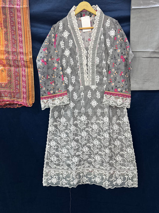 MUNIRA CHIKANKARI- 04