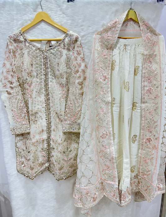 ZOYA AHMAD MEHRBANO- 02