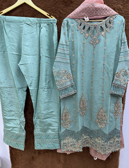 MAYOUN WEDDING FORMALS / D 05