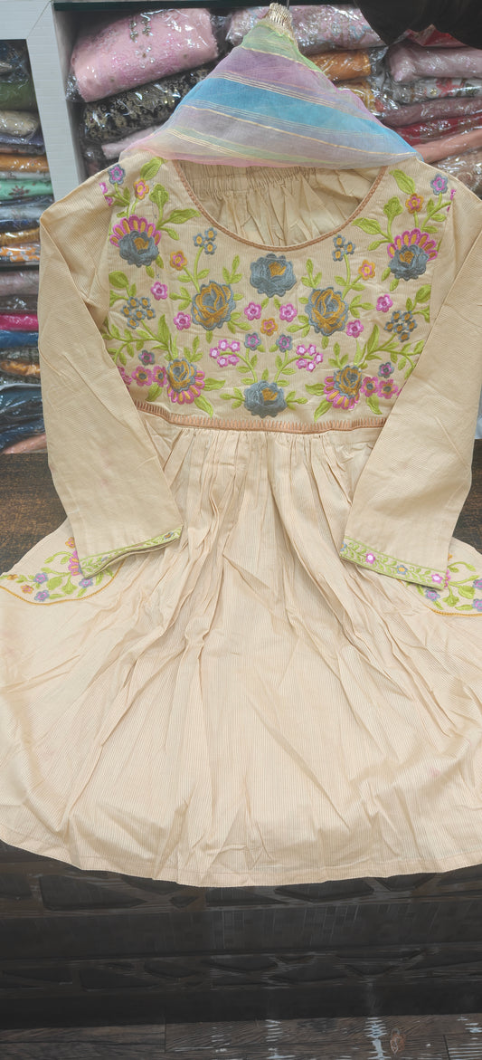 ZOYA AHMED LAWN  KIDS WEAR D-01