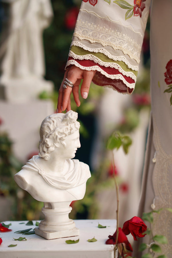 SUMMER QUEEN PARISHAY-SQ-16