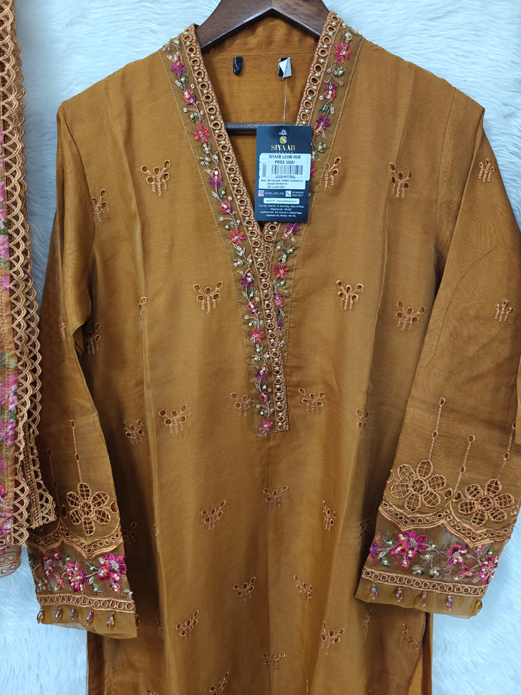 SADABAHAR LUXURY FORMALS 2025 D-01