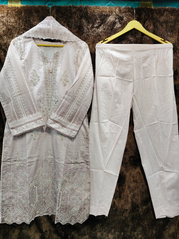 IZZA BY TAWAKKAL PREMIUM LAWN | D-08