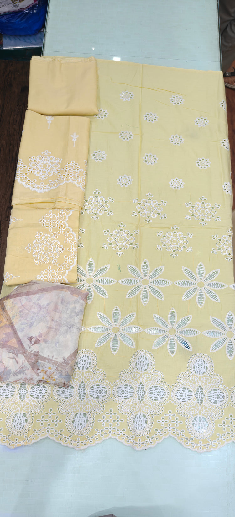 AYESHA ZIA ADAN LIBAS D-01