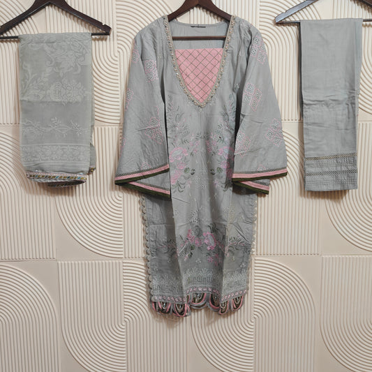 ZOYA AHMED MALIHA EID LAWN D-05