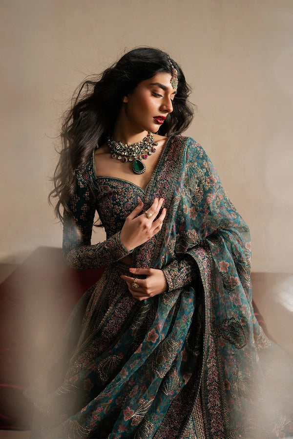 QURBAT BY AYZEL UJN-STITCHED 3PC | Tassavur