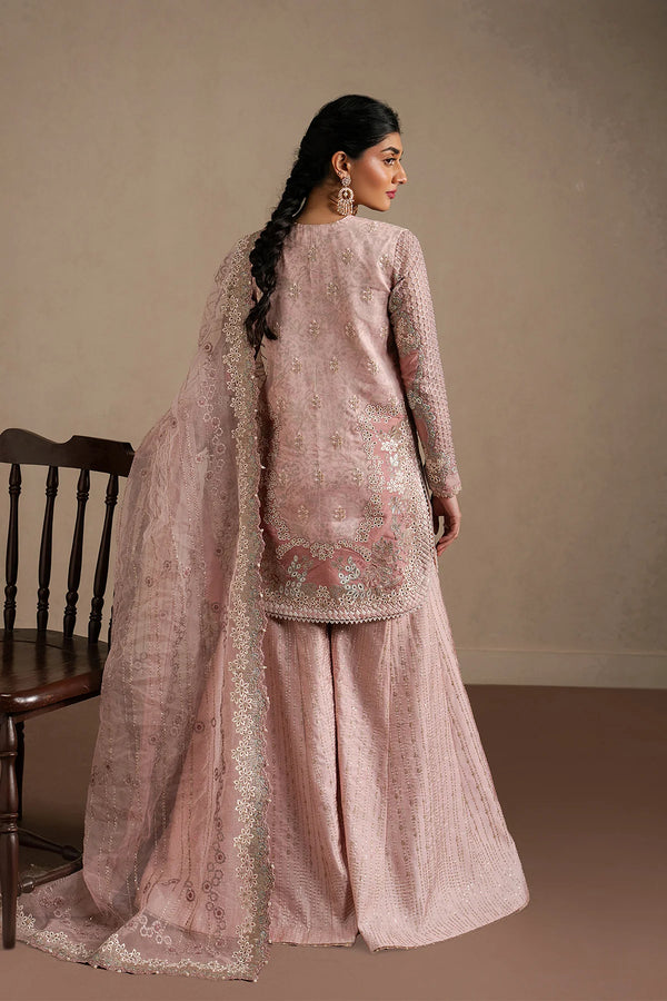 QURBAT BY AYZEL UJN-STITCHED 3PC | Silsila